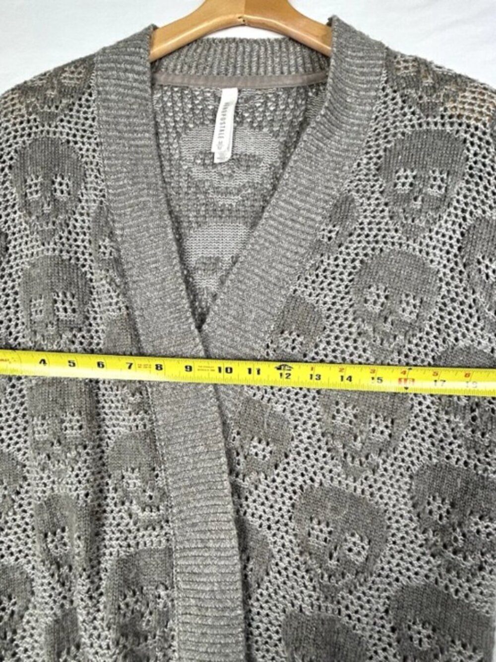 Aeropostale Women Gray Open Front Skull Graphic Cardigan Sweater Loose Knit Sz M - Picture 12 of 12
